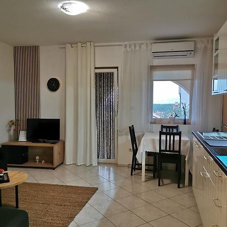 Apartments With A Swimming Pool Punat, Krk - 5378 Екстер'єр фото